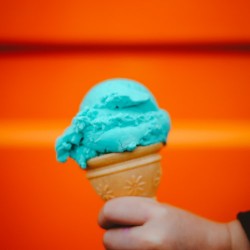 Pamuk şekerli dondurma