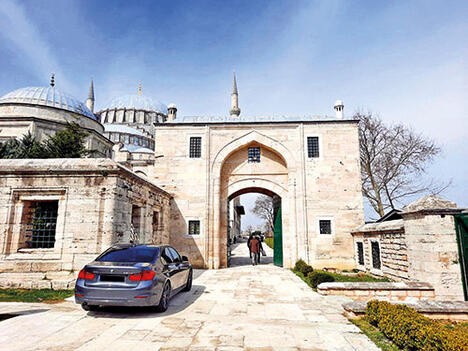 TAHAMMÜL EDİLEMEZ