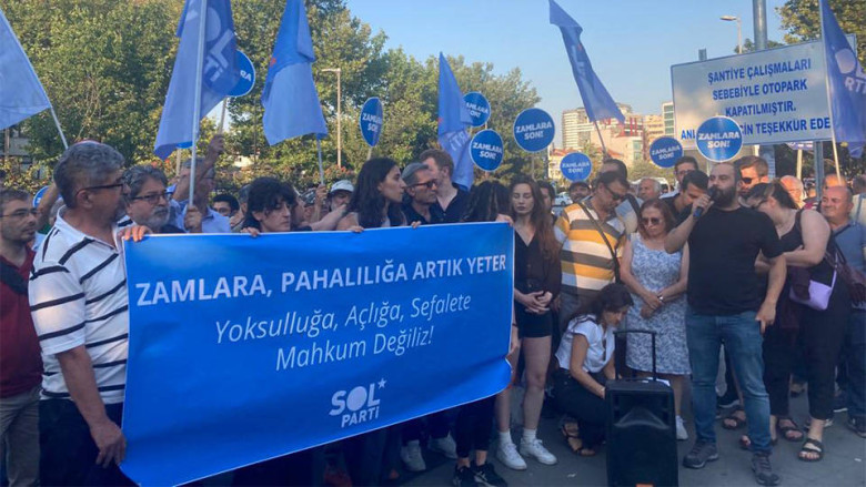 SOL Parti zamlara karşı Söğütlüçeşme Metrobüs Durağı önündeydi