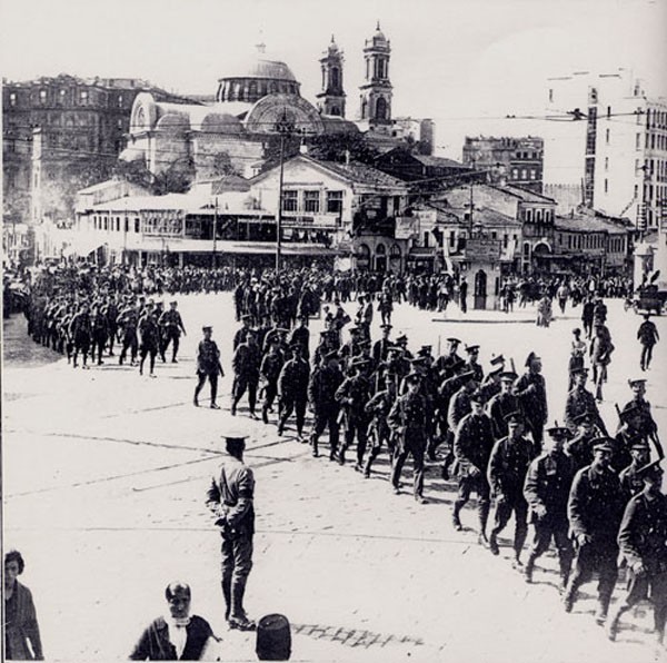 İşgal Yılları Resimleri (İşgal Kuvvetleri)