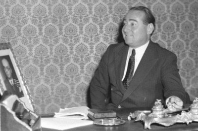 Adnan Menderes'in 'İstanbul'u Fethediyoruz' Diye İmara Başlayıp Onlarca Cami ve Tarihi Eseri Yıktığını Biliyor muydunuz?