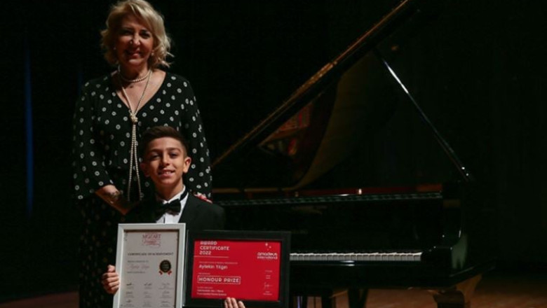 11 yaşındaki Türk Yetenek Uluslararası Mozart Yarışması'nda birincilik kazandı