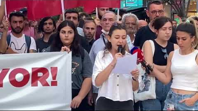 Sol Partiler Zamlara Karşı Sokaklara indi.